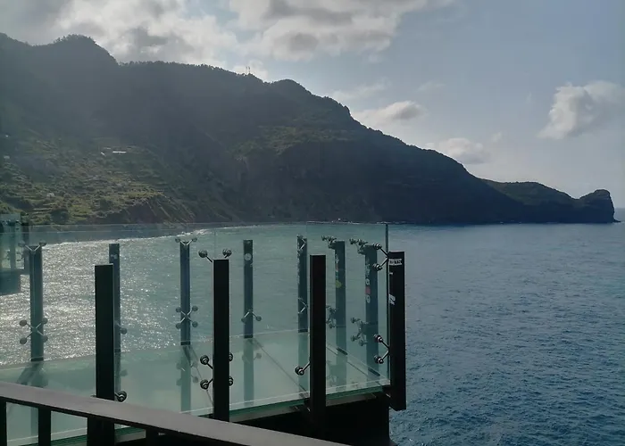 House Santa Ana 度假居 *